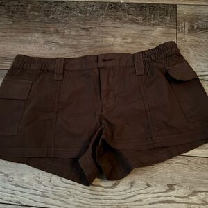 selling pacsun low rise cargo shorts. Brand new condition never worn.